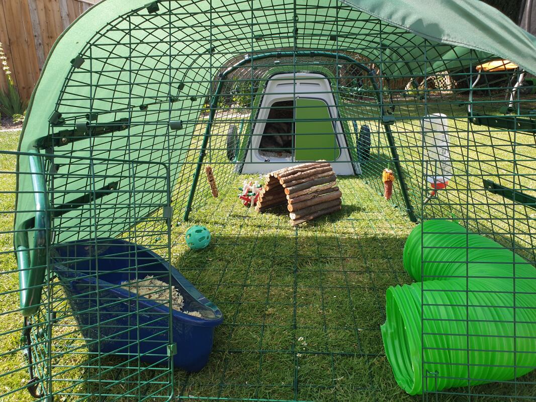 Eglu Go Rabbit Hutch Plastic House and Run for Rabbits