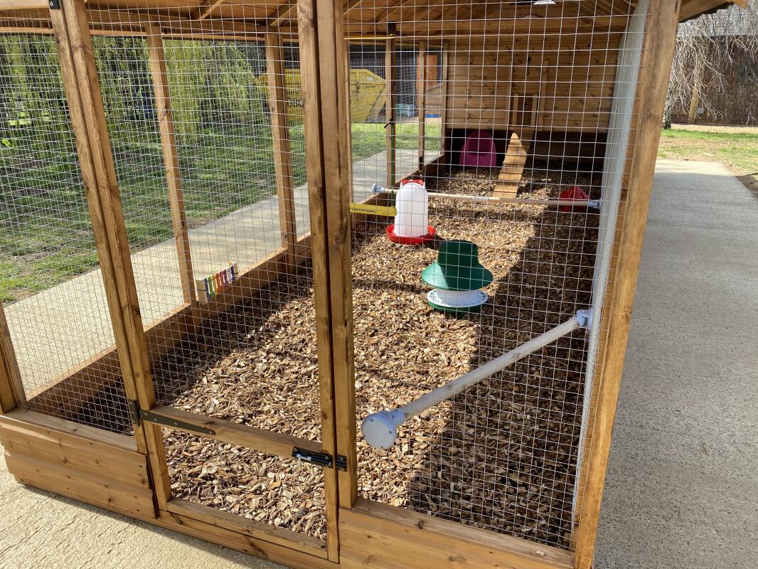 Omlet The Omlet Chicken Perch