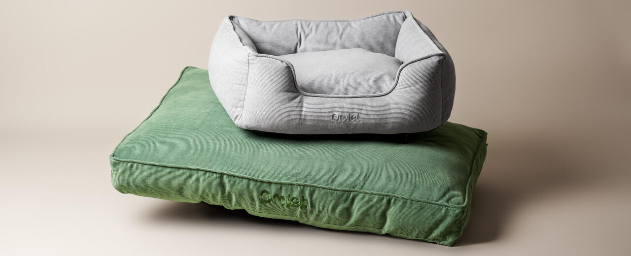 Easy to clean cord dog beds