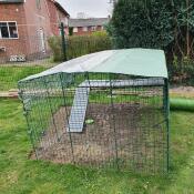Zippi run with extension to 4x3 with cover and loft. complete to play, shelter and rest in
