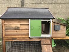 Automatic chicken coop door 