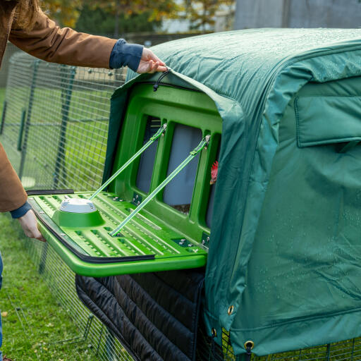 Extreme temperature jacket for Eglu pro large chicken coop
