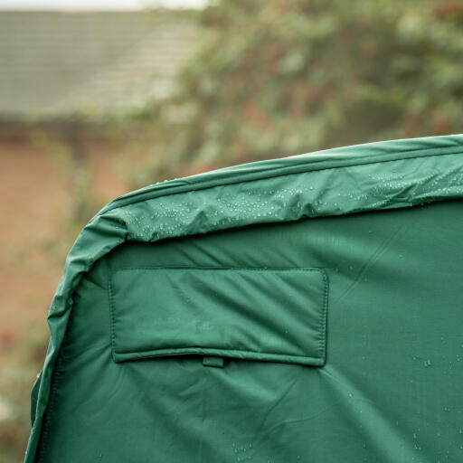 Extreme temperature jacket for Eglu pro large chicken coop