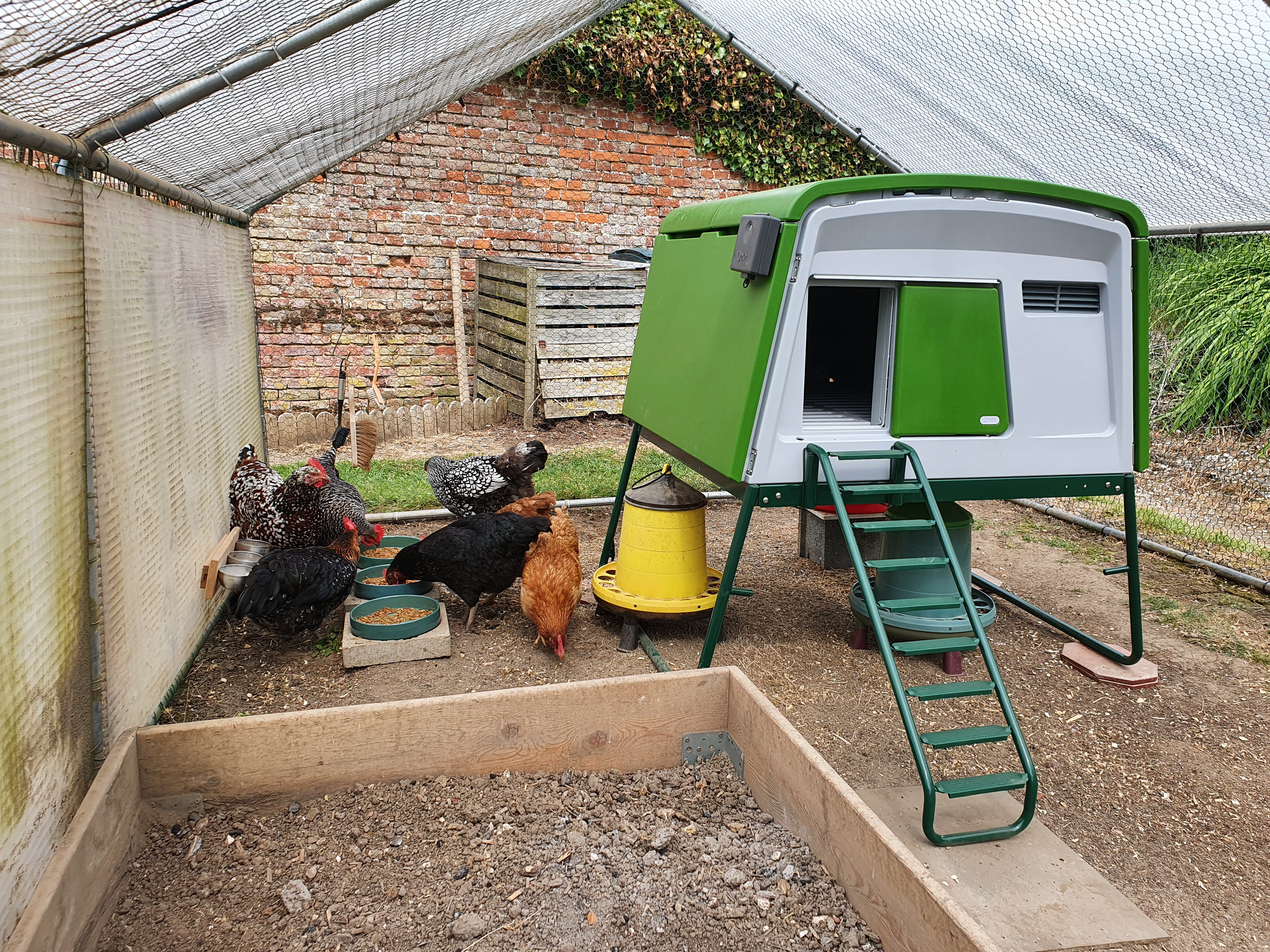 Large chicken coop Eglu Cube Large chicken coop Eglu Cube