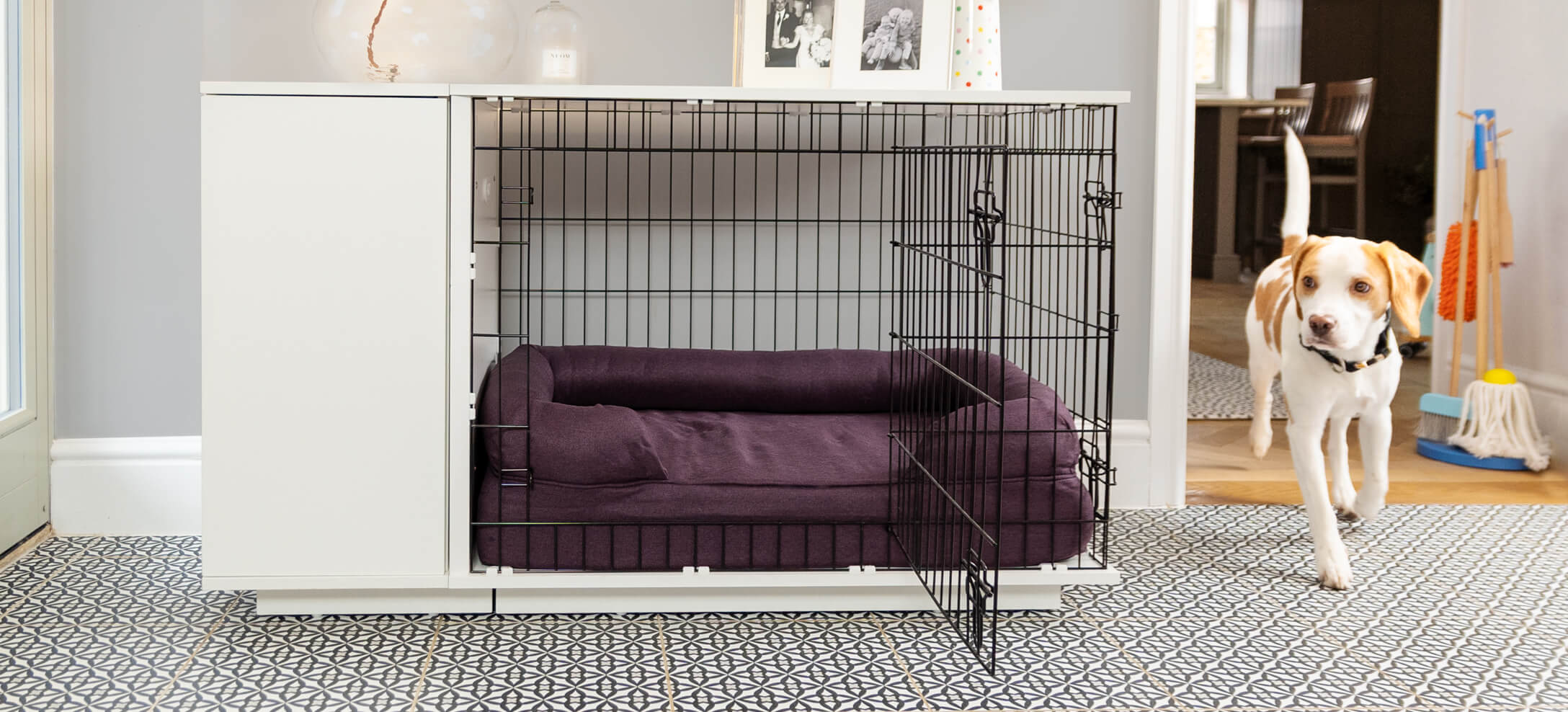 https://www.omlet.us/images/catalog/2022/07/04/indoor-dog-crate-with-wardrobe-and-luxury-dog-bed.jpg